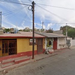 Carlos Genaro Guerrero Felix, Dentista - Odontólogo