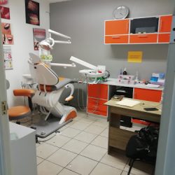 Clínica Dental Dentistas Militares