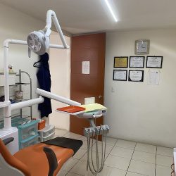 Clínica Dental Jalisciense (parques Del Castillo)