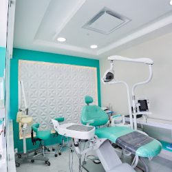 Negocio Clínica Dental - Maxilofacial En Querétaro - Oralmax Q