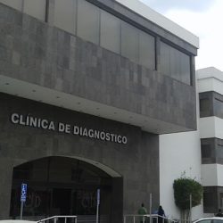 Clínica Odontología Especializada / Dr. Jesús Alfredo Aguado Arzola