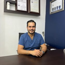 Dental Castillo Estética Dental - Implantes - Rehabilitación Oral - Dr. Daniel Castillo