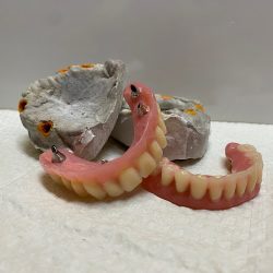 Dental Naranjo & Implantes Dentalesdr. Roberto N.