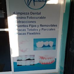 Dental Reyes