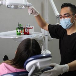 Dentista | Dr. Caleb Torres
