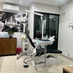 Dentista Dr. Omar Gómez Cruz Implantes/ortodoncia