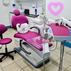 Dentista Dra. Karina Badillo Salcedo, Cirujano Dentista
