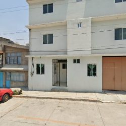 Dentista Juan Reyes Salinas