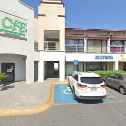 Dentistas, Dr. Luis Ibarra