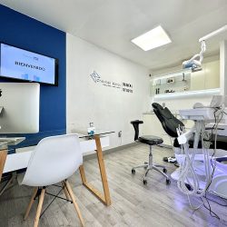 Dr. Christian Ramos - Estética Dental Y Diseño De Sonrisa