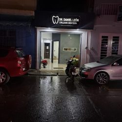 Dr Daniel Leon (dentista)