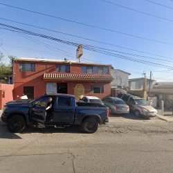 Dr. Efraín Torres Enríquez, Dentista - Odontólogo