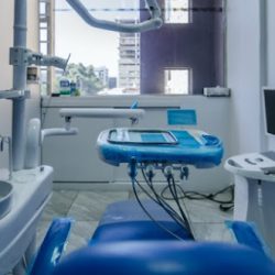 Dr. Fernando Antonio Vázquez García, Dentista - Odontólogo