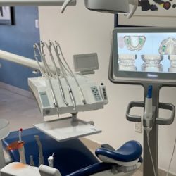 Dr. Francisco Javier González Padilla, Dentista - Odontólogo
