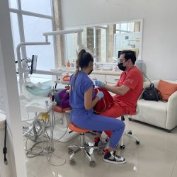 Dr. Francisco Valdez, Dentista - Odontólogo