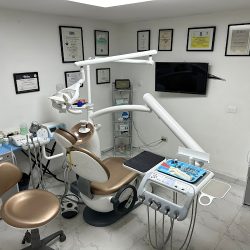Dr. Jaime Villanueva - Denties Guadalupe - Diseño De Sonrisas