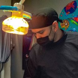 Dr. Óscar Isrrael González Bárcenas, Dentista - Odontólogo