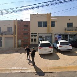 Dr. Oscar Navarro Padilla, Dentista - Odontólogo