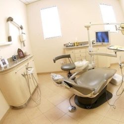 Dra. Ayerym Murillo Argueta, Dentista - Odontólogo