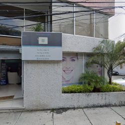 Dra. E. Nataly García Estrada, Dentista - Odontólogo