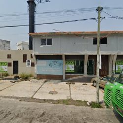 Dra. Francisca Azamar Pérez, Dentista - Odontólogo