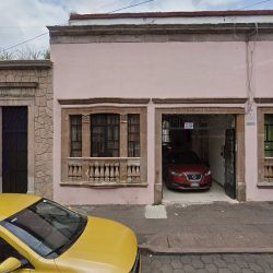 Dra Julieta Maria Ponce Espinoza, Dentista - Odontólogo
