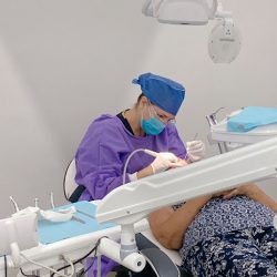 Dra. Karla Berenice Hernández González, Dentista - Odontólogo