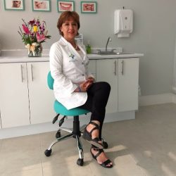 Dra Mónica Ortiz Juárez, Dentista - Odontólogo