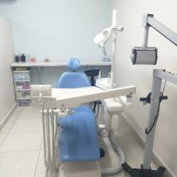 Dra. Teresita Ayala Soto, Dentista - Odontólogo