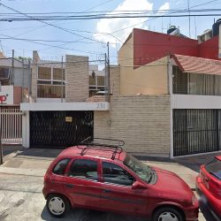 Dra. Yadira Alvarado Valle, Dentista - Odontólogo