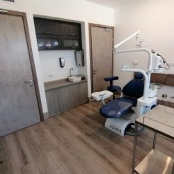 Dra. Yessica Alejandra Floreán Chávez, Dentista - Odontólogo