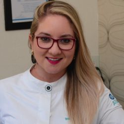 Endodoncista Adriana Jacome