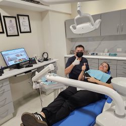 Implantes Dentales Y Ortodoncia (con Diseño De Sonrisa) Dr. César Contreras C.