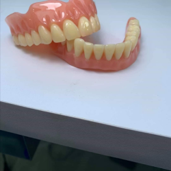Laboratorio Dental Go Smiles