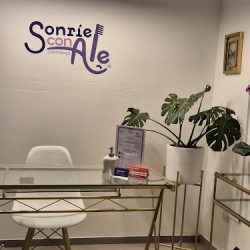 Sonríe Con Ale