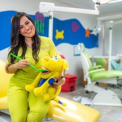 Valeria López La Dentista De Los Niños