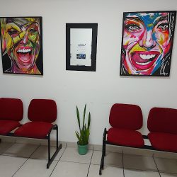 Varvi's Dental